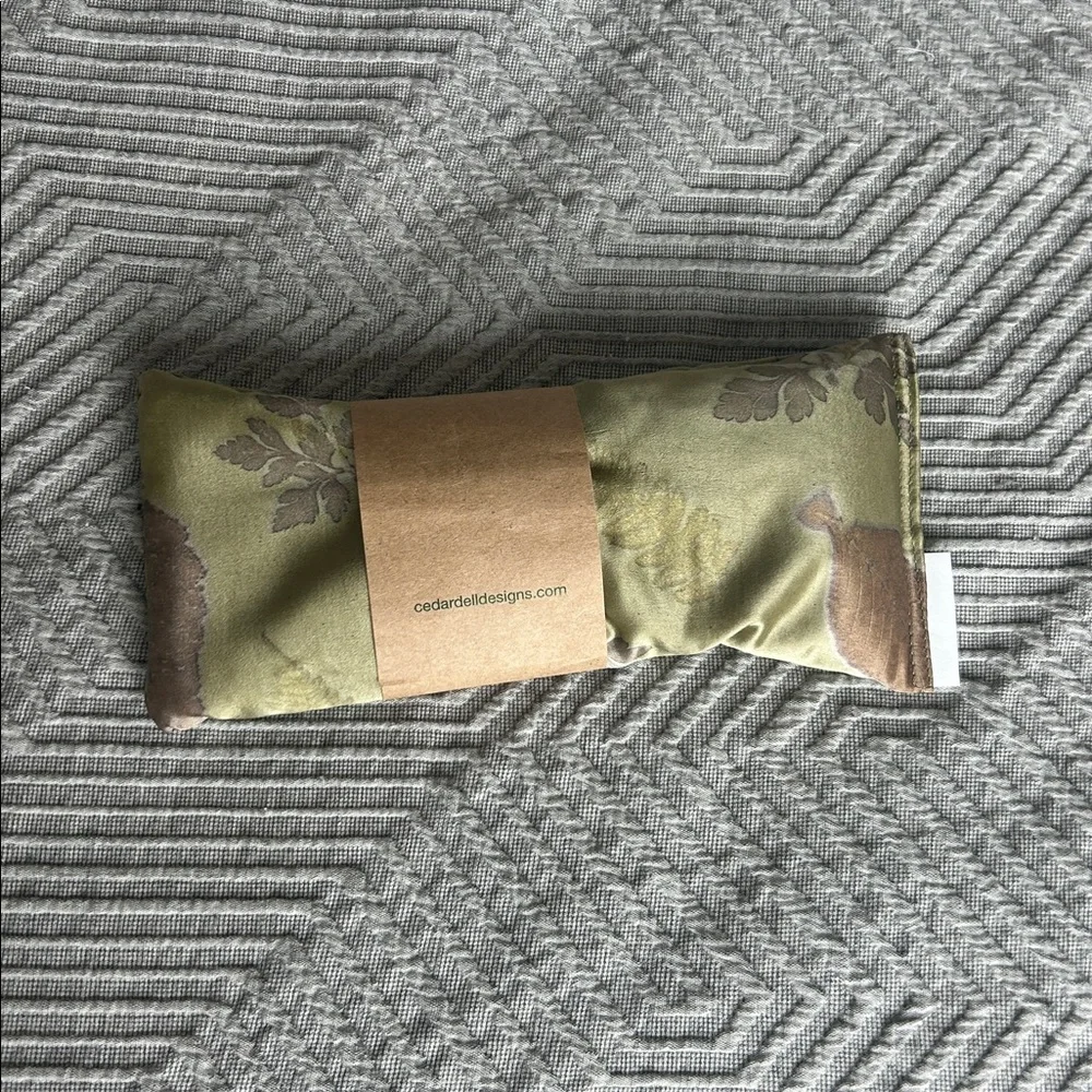 Cedar Dell Designs Lavender Silk Eye Mask Eye Pillow